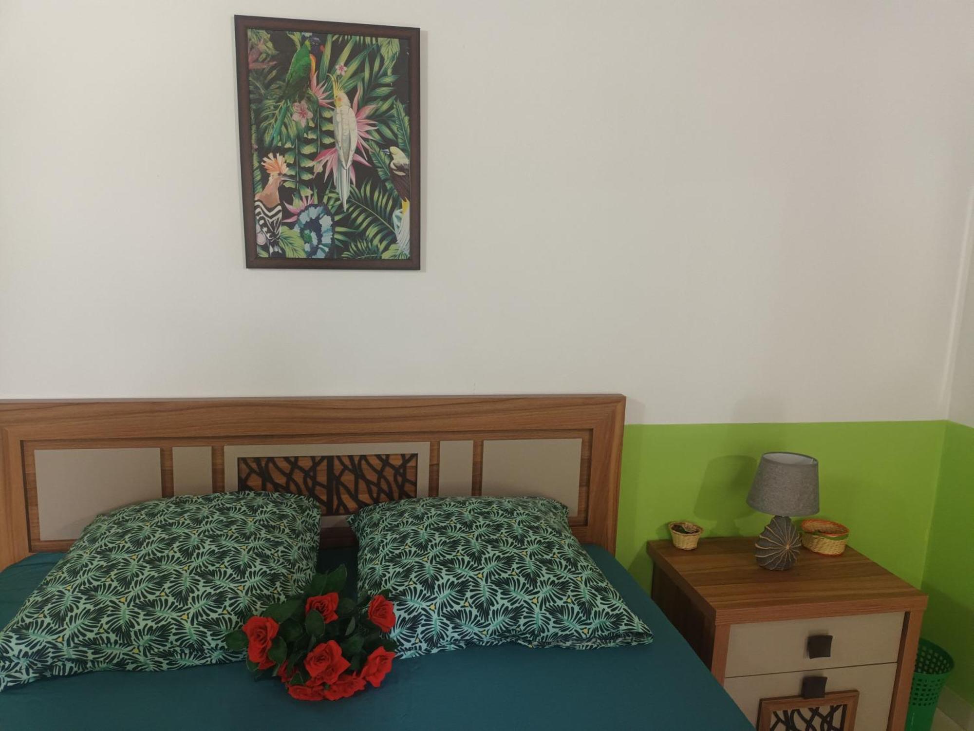 Lovely Flowers In Mount Lavinia Dehiwala-Mount Lavinia Εξωτερικό φωτογραφία